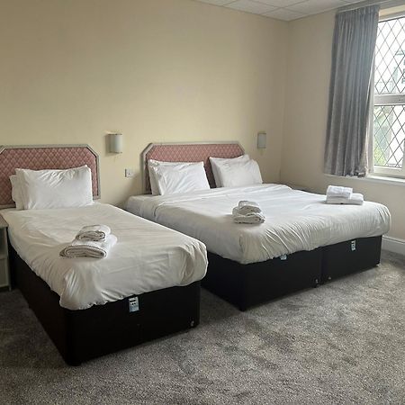 The Grand Hotel Port Talbot Esterno foto