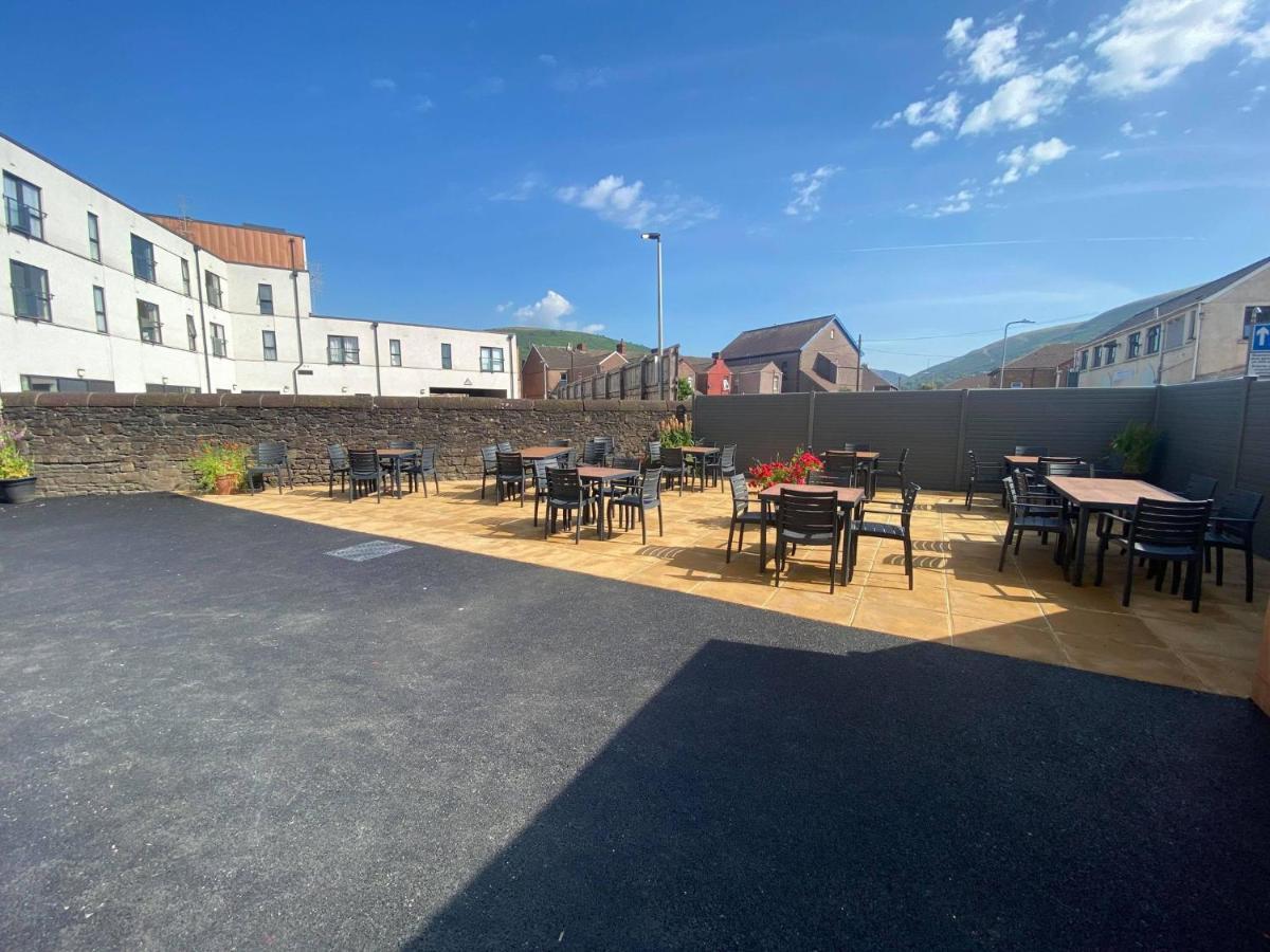 The Grand Hotel Port Talbot Esterno foto